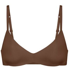 🚨SKIMS NWT WIRELESS FORM PUSH-UP PLUNGE BRA